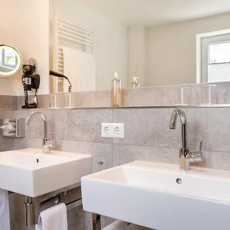 فندق Jagdhaus Wiese 4*